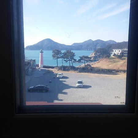 Geoje Haebaram Pension Εξωτερικό φωτογραφία
