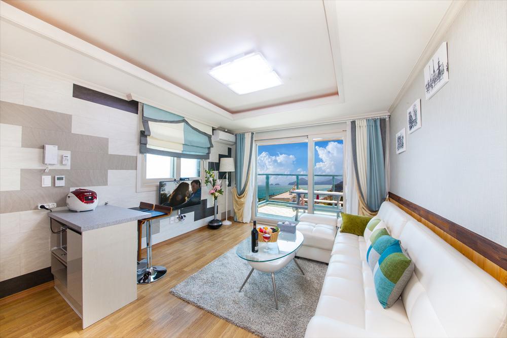 Geoje Haebaram Pension Εξωτερικό φωτογραφία
